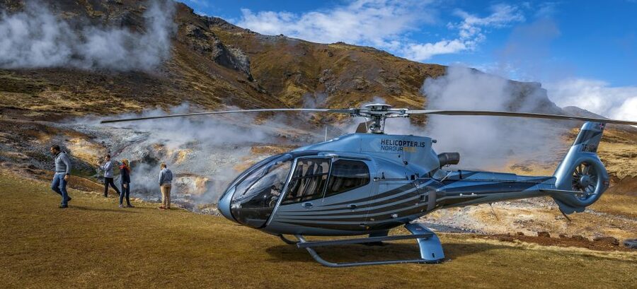 1-Hour Helicopter Tour in Iceland: The Geothermal Tour - Over lava fields and craters: Your 25 to 35 minute airborne segment