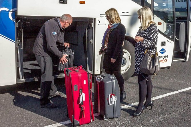 Airport Express Shared Departure transfer from Reykjavik City to Keflavik Airport - Key Things To Know Before You Choose This KEF Shuttle