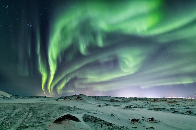 Aurora/Northern light hunt and photos (photography help provided) - Warm Drinks, Small-Group Energy, and the Bragi Factor