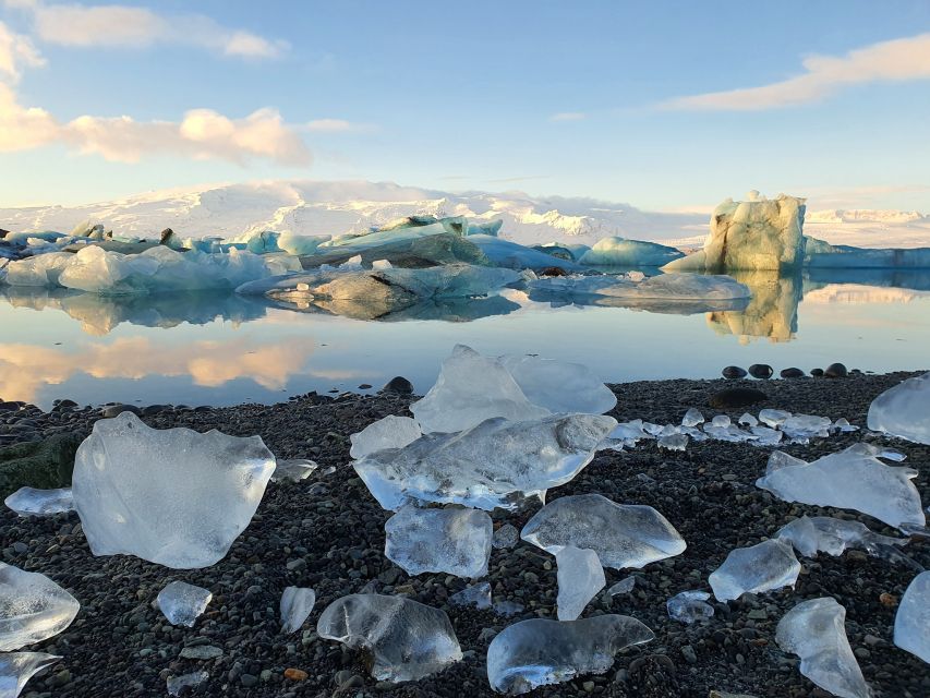 From Reykjavik: 3-Day South Coast Winter Tour with Ice Cave - Hveragerði and Geothermal Comfort, Plus Aurora Chances