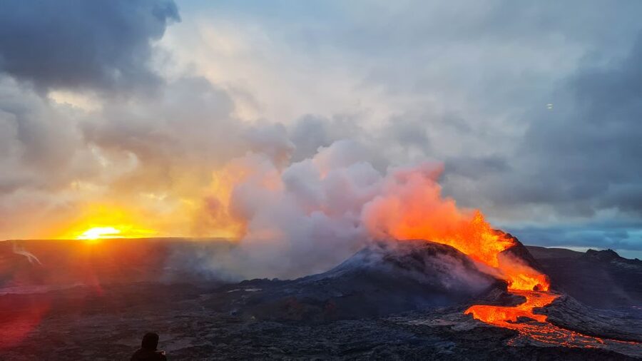 From Reykjavík: Fagradalsfjall Volcano Hike with Geologist - Reykjanes Volcanos, Explained Like a Field Class
