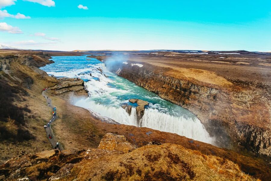 From Reykjavik: Golden Circle and Northern Lights Combo - Þingvellir National Park: Two Plates, One Amazing Pause