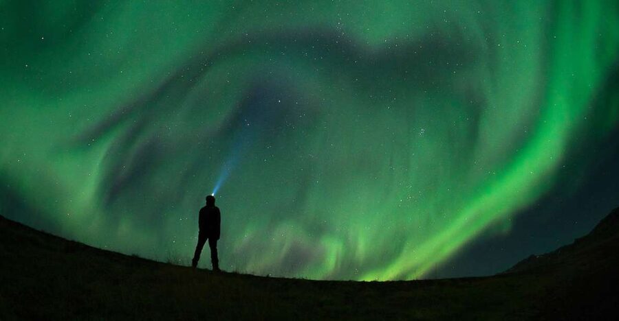 From Reykjavik: Golden Circle and Northern Lights Tour - Geysir Hot Springs: The Eruption Moment You Wait For