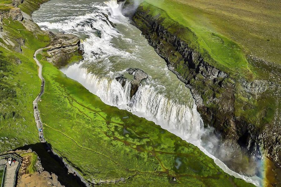 From Reykjavik: Golden Circle Full Day Tour - Gullfoss waterfall: the walk to the edge and feeling the spray