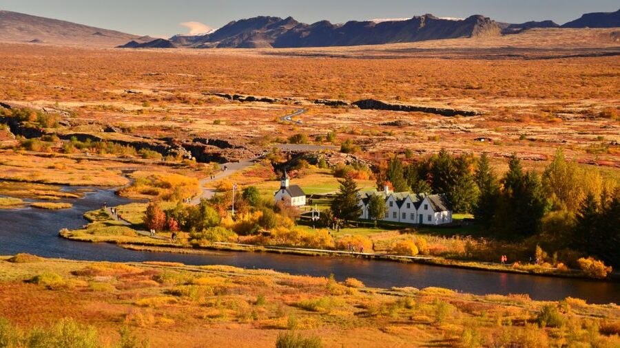 From Reykjavik: Golden Circle & Secret Lagoon Guided Tour - Secret Lagoon hot spring soak: how to enjoy it like a local