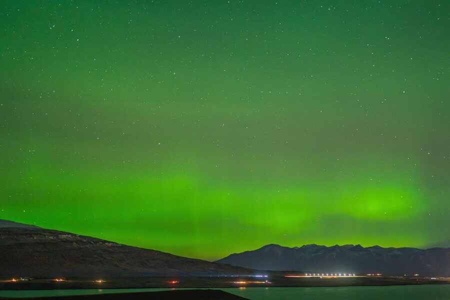 From Reykjavik: Northern Lights Guided Tour with Photos - Photo stops: what you get, and how to help your own pictures