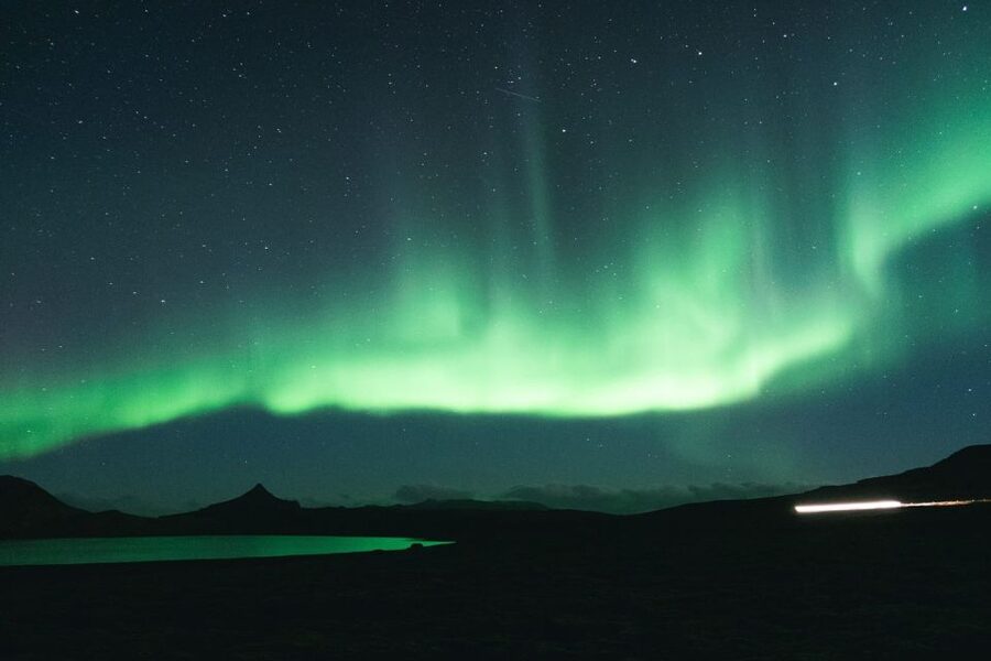 From Reykjavik: Northern Lights Sightseeing Cruise - The guide’s job is to keep you from missing the moment
