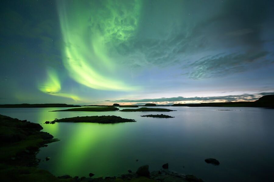 From Reykjavik: Northern Lights Tour - Photo and tech tips that actually help in the cold
