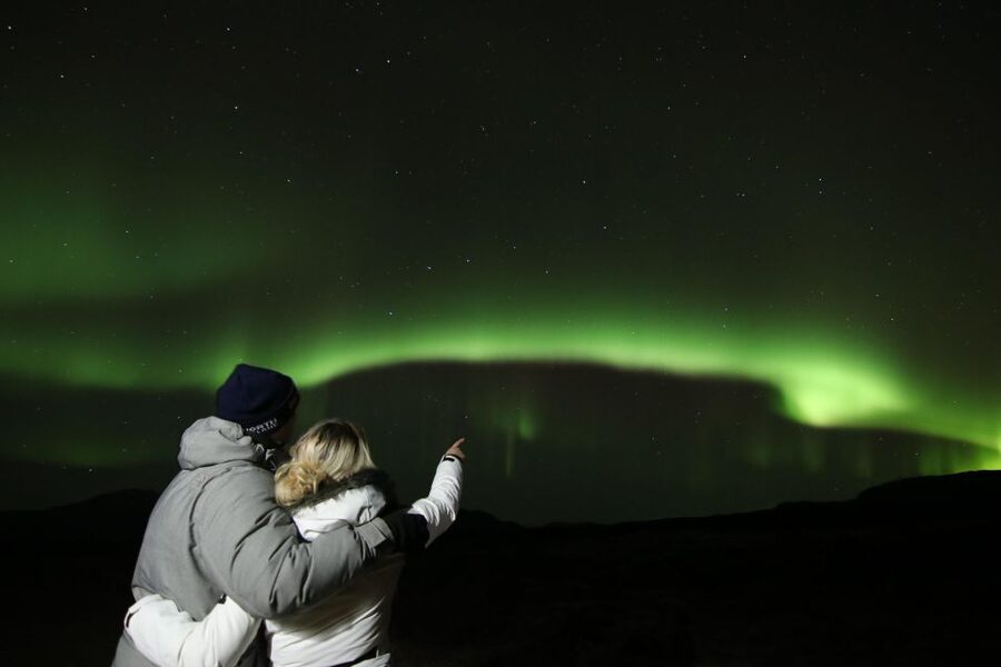 From Reykjavik: Northern Lights Tour with Hot Cocoa & Photos - Northern Lights Chasing From Reykjavik, With Comfort Built In