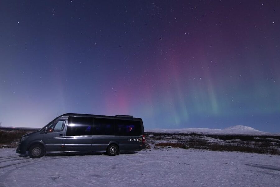 From Reykjavik: Northern Lights Tour with Hot Cocoa & Photos - What the Guide Teaches You While You Chase the Sky