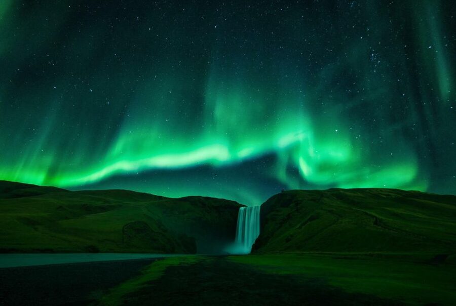 From Reykjavik: Northern Lights Tour with Lifetime Guarantee - What You’re Really Buying at 21:00 or 22:00