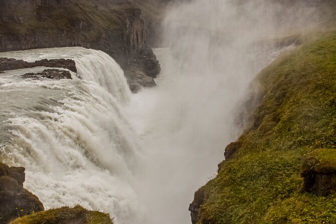 Full Day Golden Circle - Guided Tour - Þingvellir National Park: tectonic plates and the Alþing moment