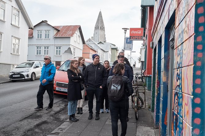 Funky History Walking Tour in Reykjavik - With local storyteller - Stop 2, Leif Eiriksson statue: why this family matters