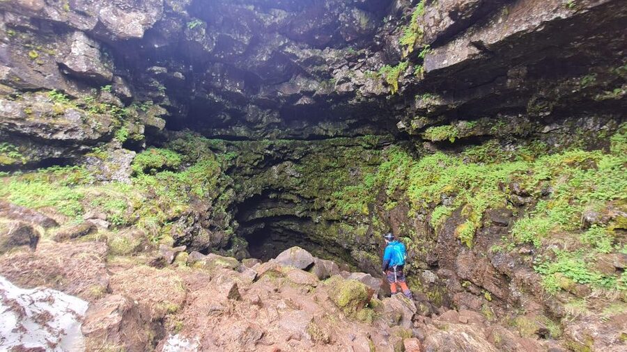 Geological Lava Tunnel Adventure - Arnarker Cave - Inside the tunnel: what 500 m of caving actually feels like