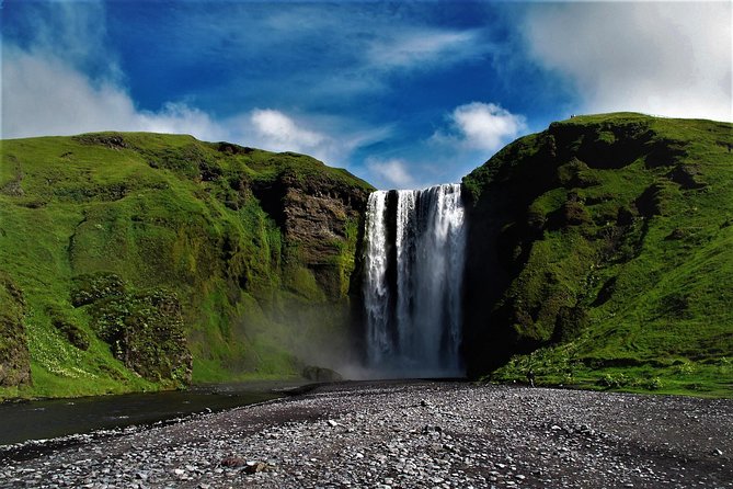 Glacier Hike and South Coast Small-Group Tour from Reykjavik - Seljalandsfoss: waterfall time you can actually enjoy
