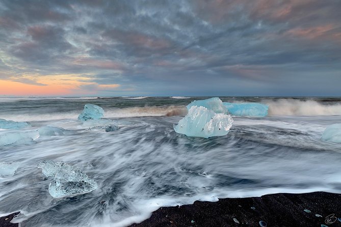Glacier lagoon tour - Northern lights season: photos even when the sky is unpredictable
