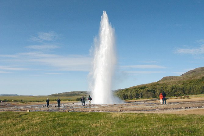 Golden Circle 7 Hours Bus Tour from Reykjavik - Haukadalur Geothermal Area: Strokkur Eruptions and the Bonus Geyser
