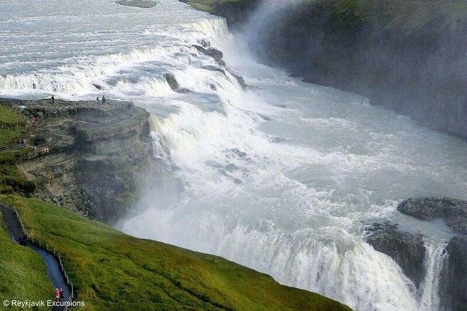 Golden Circle and Fontana Geothermal Spa Day Trip from Reykjavik - How the day runs in real time: timing, group size, and comfort