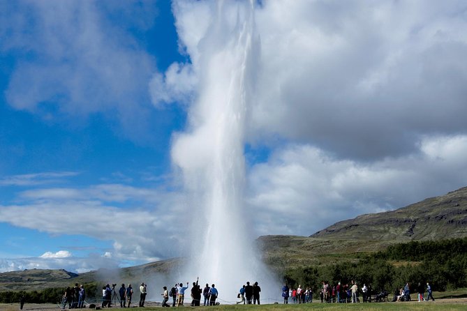 Golden Circle and Fontana Geothermal Spa Day Trip from Reykjavik - Who this Golden Circle and Fontana day is best for