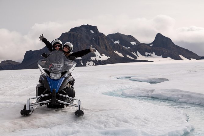 Golden Circle and Glacier Snowmobile Experience from Reykjavik - Þingvellir National Park: Tectonic Plates You Can Actually See