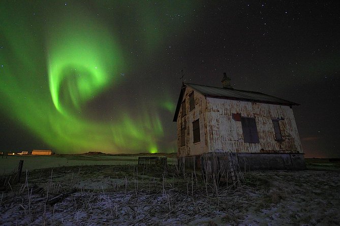 Golden Circle and Northern Lights Superjeep Tour from Reykjavik - Geysir Geothermal Area: Strokkur’s Reliable Show