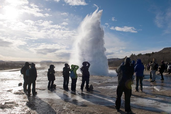 Golden Circle Classic Day Tour from Reykjavik - The guides make the day: what to expect from real-world narration