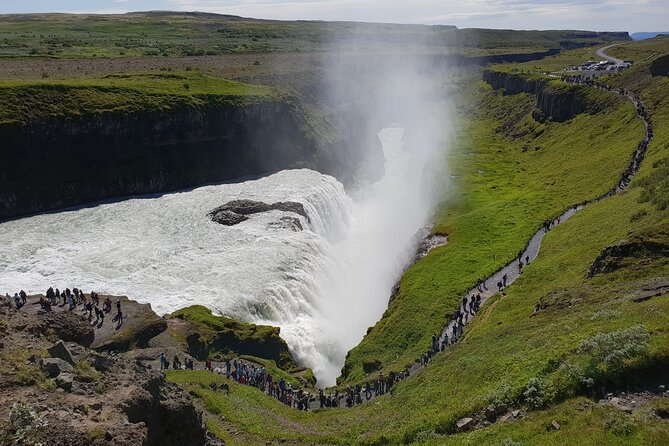 Golden Circle, Kerid Crater & Geothermal Lagoon -Small Group Tour - Laugarvatn’s steam and rye bread, an unexpected geothermal flavor