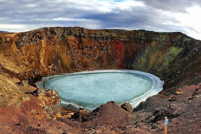 Golden Circle, Kerid Crater & Geothermal Lagoon -Small Group Tour - Geysir area on foot: Strokkur timing is the whole game