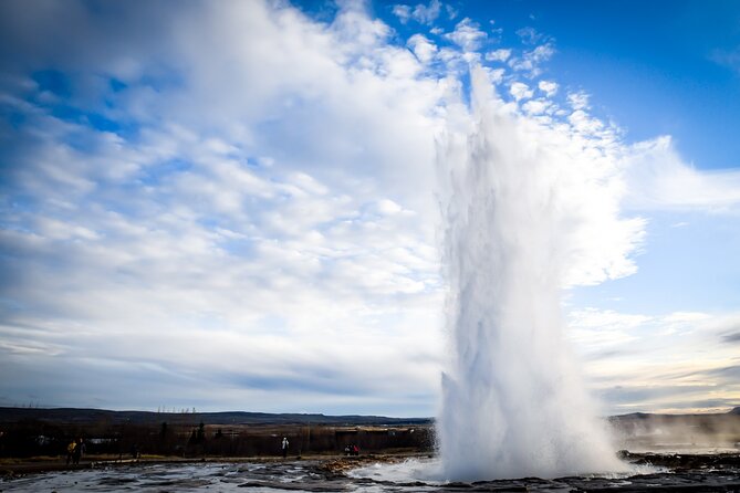 Golden Circle, Secret Lagoon & Friðheimar (Small Group) - Stop 3: Gullfoss Falls and the weather that decides the view