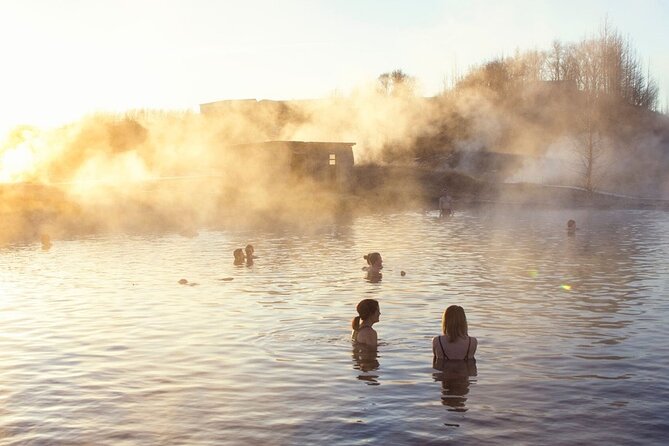 Golden Circle, Secret Lagoon & Friðheimar (Small Group) - Secret Lagoon (Gamla Laugin): your 38 to 40 °C wind-down