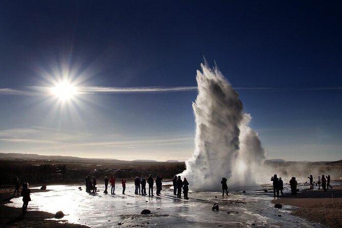Golden Circle Tales, Tomato Farm & Kerid – Small Group from RVK - Reykjavik Pickup at 8:30 to 9:00: Smooth Start, One Practical Detail