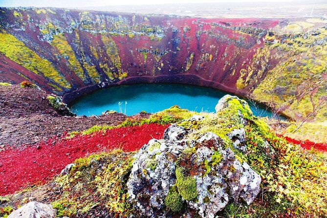 Golden Circle Tales, Tomato Farm & Kerid – Small Group from RVK - Stop 1: Þingvellir National Park, Tectonic Plates and the 930 Assembly