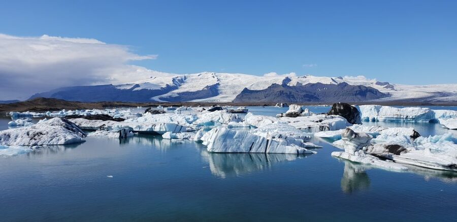 Iceland: 3-Day Golden Circle, South Coast, & Glacier Tour - Accommodation and comfort: private bathrooms, plus a couple of well-liked bases