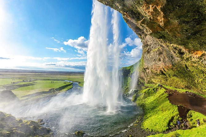 Iceland's South Coast Full Day Tour from Reykjavik - Skógafoss: Big Drop, Fast Energy, Easy Photo Wins