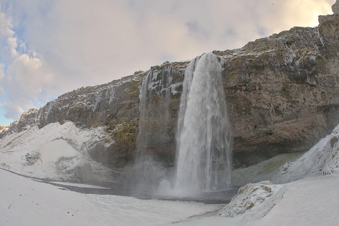 Iceland's south coast G spots - Price and logistics that actually affect your day