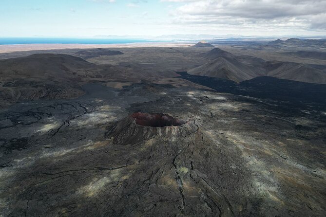 Iceland Volcanic Eruption Area Helicopter Tour from Reykjavík - Stop 1: Reykjanes Peninsula and the Stuff You Want to Photograph