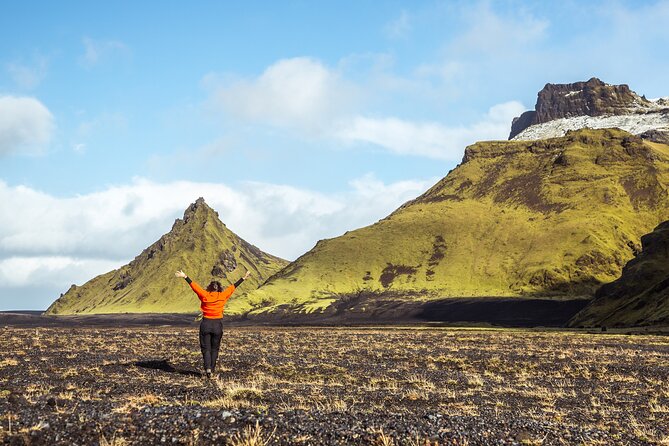 Katla Ice Cave & South Coast Day Tour from Reykjavik - Reykjavík to Vík: long drive comfort, WiFi, and snack reality