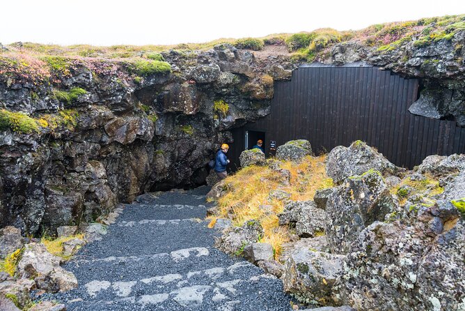 Lava Caving Experience - Raufarhólshellir Highlights: Colors, Light, and Ice