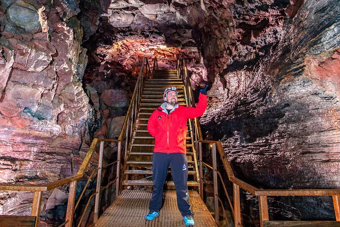 Lava Caving Experience - Meeting the Guide and Learning the Geology