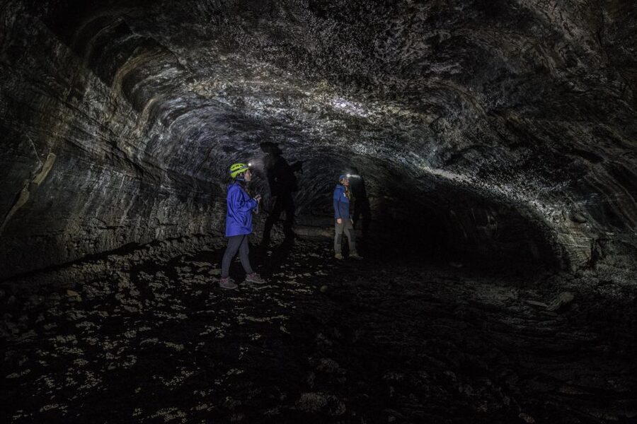 Leidarendi Cave: Lava Tunnel Caving from Reykjavik - Inside Leiðarendi: The End of the Road and a circle cave you can feel