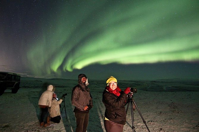 Northern Lights and Stargazing Small-Group Tour with Local Guide - Reykjavik pickup, 4x4 transport, and how the night starts