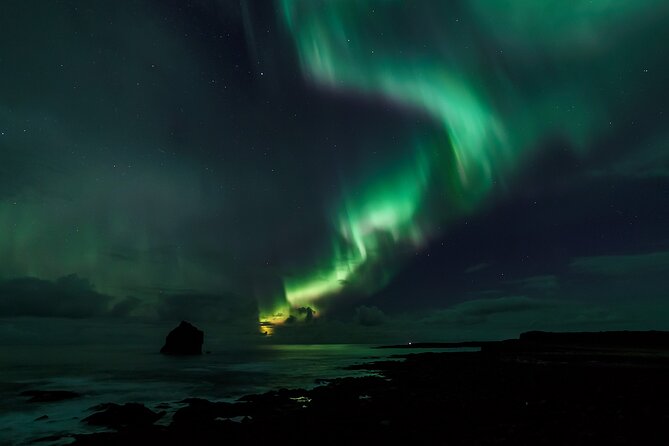 Northern Lights Cruise from Reykjavik - How the crew handles the aurora hunt from the water