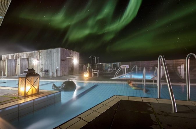 Northern Lights & Geothermal Baths Adventure - From central Reykjavik to Laugarvatn, with guided geology and free Wi-Fi