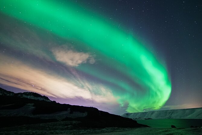 Northern Lights Minibus Tour with Hot Cocoa, Blankets & Photos - How Well Does the Guide Work the Hunt?