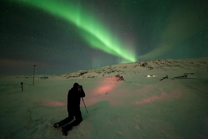 Northern Lights Small-Group Tour From Reykjavik with Hot Drink - The Countryside Hunt: Why It Matters More Than the Exact Spot