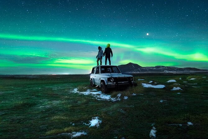Northern Lights Small-Group Tour with Free Photos & Hot Chocolate - Key highlights to know before you go