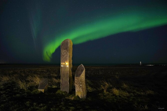 Northern Lights Small-Group Tour with Hot Chocolate & Photos - Restrooms and the real limits of rural Iceland nights