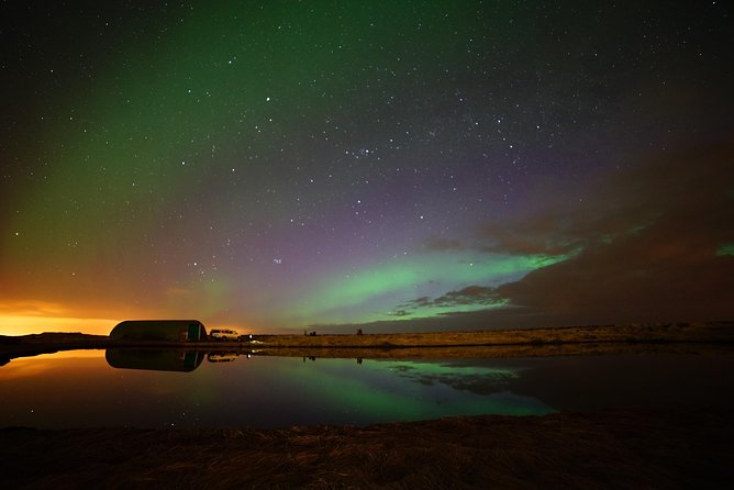 Northern Lights Tour from Reykjavik in a Super Jeep - Stop 2: Waiting for the Aurora, With a Guide Watching the Whole Picture