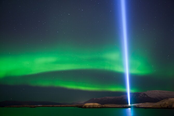 Northern Lights Yacht Cruise - Small group timing, route choices, and the “how far out” debate