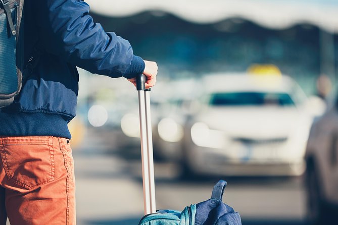 Private Keflavik Airport Transfer (One Way) - The stress-free KEF to Reykjavik plan that actually works